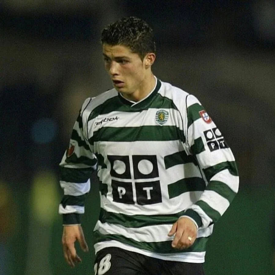 Cristiano Ronaldo #28 Sporting Home Retro Jersey 2002/03