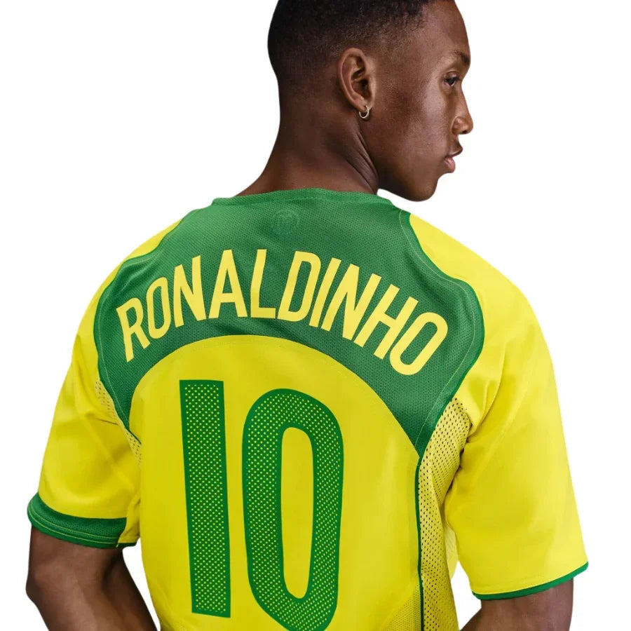 Brazil Retro Home Fan Jersey 2004-2005 (Reissue)