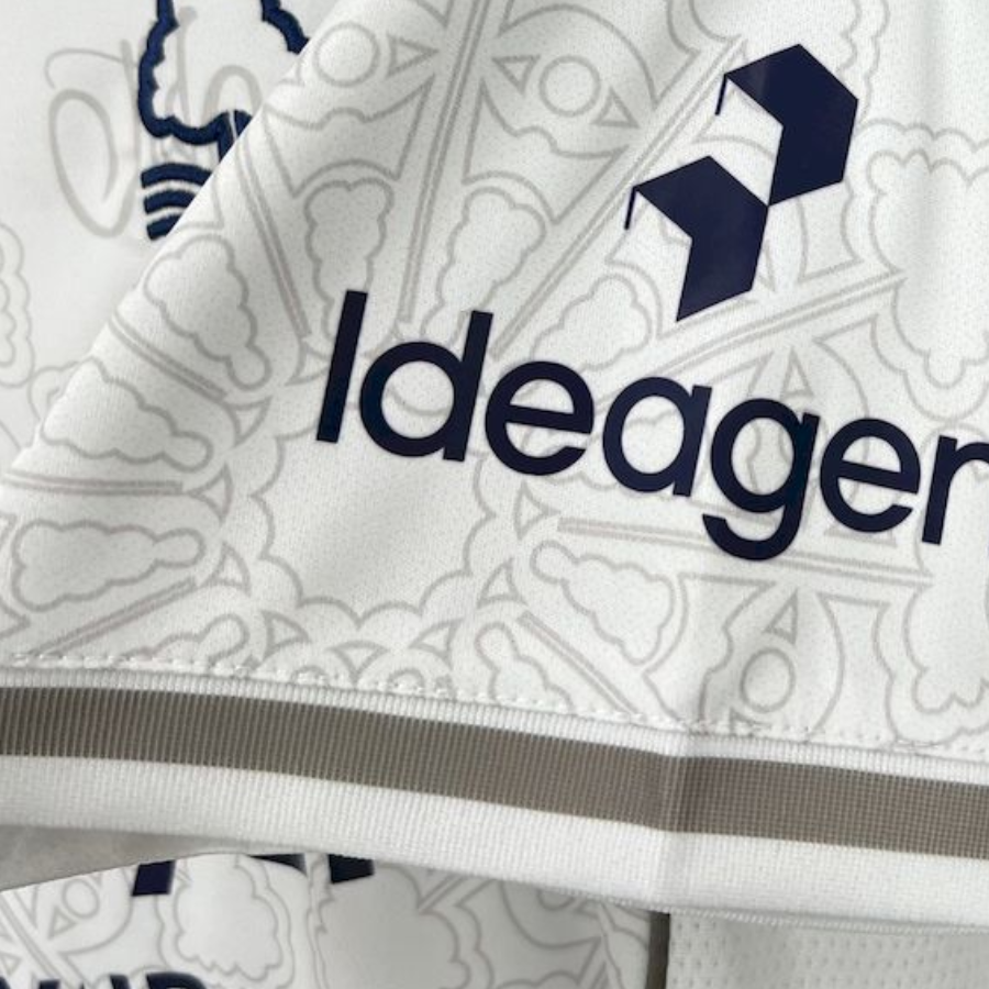 Nottingham Forest Away Fan Jersey 2025/26