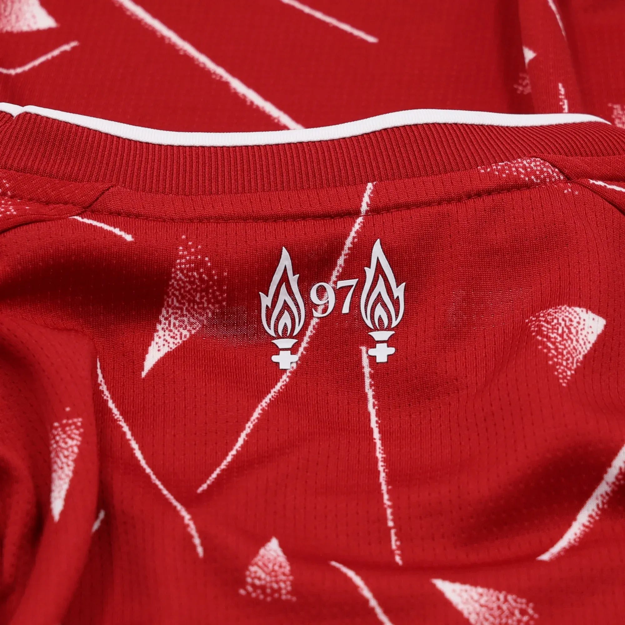 Liverpool Home Long Sleeve Fan Jersey 2026/27